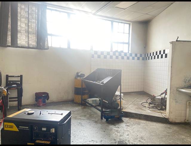 386M² WAREHOUSE TO LET IN RANDBURG CENTRAL